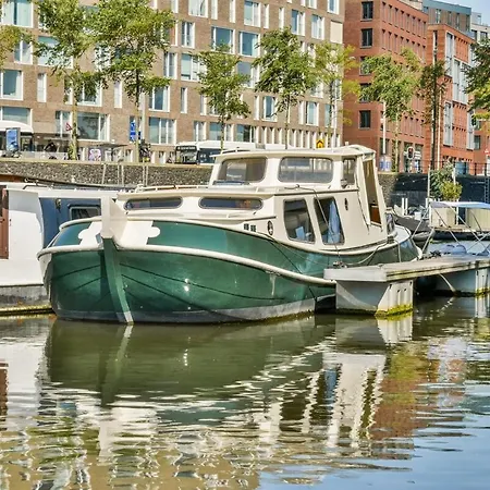 Bateau-hôtel Local Houseboat Center 'capella' Amsterdam