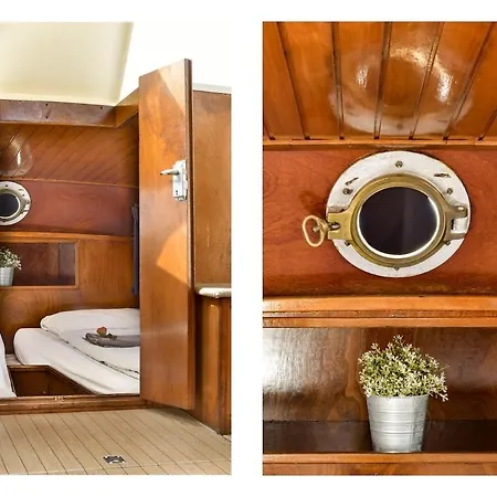 Local Houseboat Center 'capella'